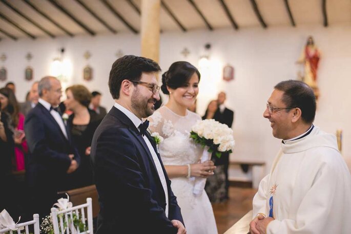 Resultado de imaxes para foto boda catolica